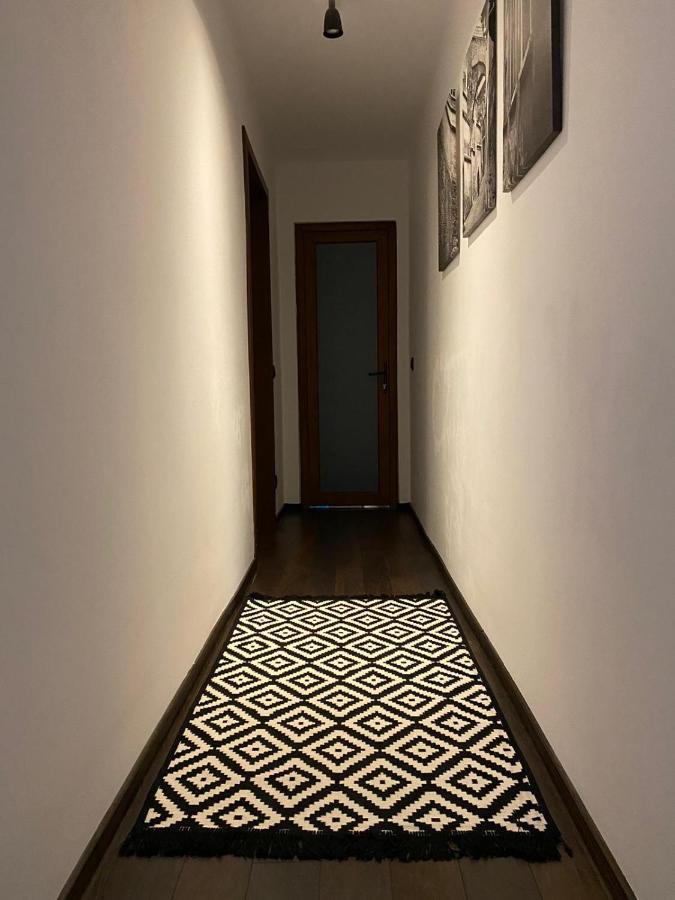 Aparthotel City Center Targu Ocna מראה חיצוני תמונה